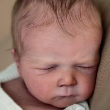 Cayle скульптора Olga Auer, автор прототипа Jacqueline Kramer