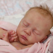 Mia скульптора Ирины Капланской, автор прототипа Ирина Кветковская