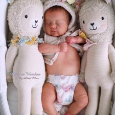 August скульптора Dawn Murray McLeod, автор прототипа Alexa Calvo