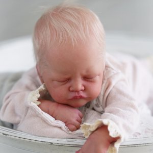 Gretel от скульптора Emily Jameson, автор прототипа Bianca Franke