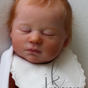 RealBorn Marnie asleep by Bountiful Baby, автор прототипа Jacqueline Kramer