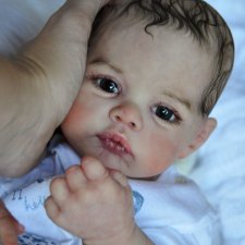 Meadow скульптора Andrea Arcello, автор прототипа Алла Кокс