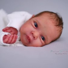 Miley скульптора Cassie Ann Brace, автор прототипа Alexa Calvo