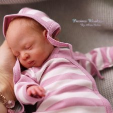 Luna скульптора Ирины Капланской, автор прототипа Alexa Calvo