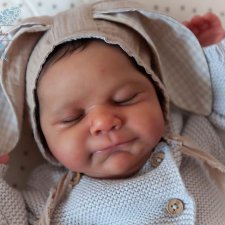 Samuel скульптора Cassie Ann Brace, автор прототипа Symara Feitosa