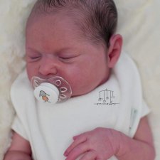 Laura скульптора Bonnie Brown, автор куклы Precious Paz