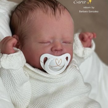 Esra скульптора Melanie Gebhardt, автор прототипа Barbara Gonzalez