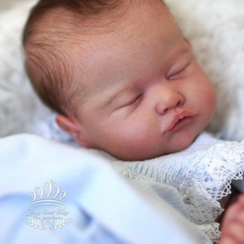 Angelina скульптора Shi Mrofka скульптора Jessica Casquero