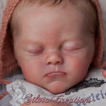 Everleigh Gwen скульптора Natalie Scholl, автор прототипа Silvia Ezquerra