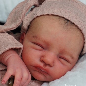 Molly скульптора Severine Piret, автор прототипа Memma's Munchkins