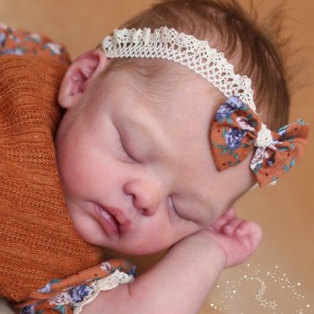 Little Bear скульптора Beatriz Clemente, автор прототипа Veronica Lale