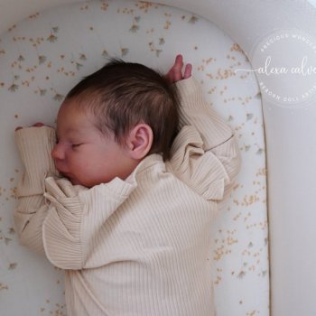 Elena скульптора Alejandra De Zúñiga, автор прототипа Alexa Calvo