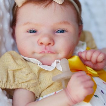 Rosie скульптора Cassie Love, автор прототипа Verónica Benitez