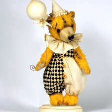 Мишка Пьеро, автор выкройки игрушки Екатерина Силаева