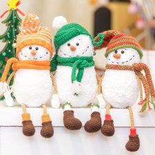 Веселые снеговички вязанные крючком Олюшки Лукошкиной