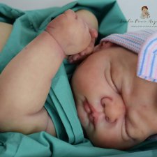 Kai скульптора Nicole Russell, автор прототипа Sandra Picaro Angelkovich