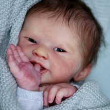 Lil Smile от скульптора Phil Donnelly, автор прототипа Jacqueline Kramer