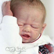 Lil' Cry скульптора Phil Donnelly, автор прототипа Lilia Ziems