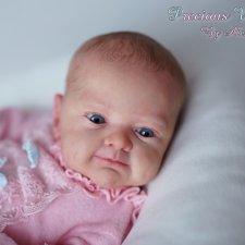 Sanya скульптора Gudrun Legler, автор прототипа Alexa Calvo