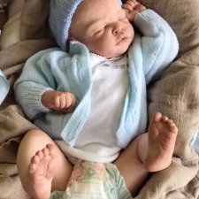 Baby Dorin скульптора Alicia Jones-Toner