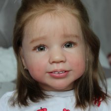 Mia скульптора Conny Burke, автор прототипа сам скульптор