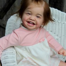 Mila скульптора Ping Lau, автор прототипа Katrin McKnight