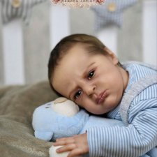 Jayden awake скульптора Natalie Scholl, автор прототипа Paqui Galan