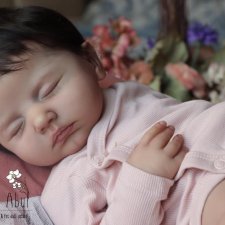 Sara скульптора Ebtehal Abul, автор прототипа сам скульптор