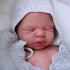 Macie скульптора Cassie Ann Brace, автор прототипа Alexa Calvo