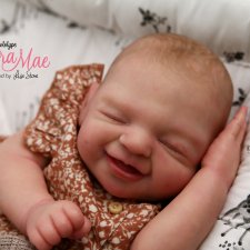 Cora  скульптора Lisa Stone, автор прототипа Shaylen Maxwell