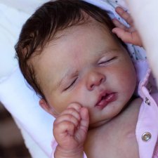 Lusia скульптора Olga Auer, автор прототипа Dalyla Jimenez