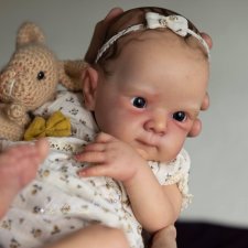 Bettie скульптора Adrie Stoete, автор прототипа Abbie Annette