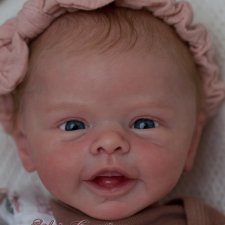 Baby Blossom (сестричка Meadow) скульптора Andrea Arcello, автор прототипа Silvia Ezquerra