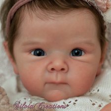 Bettie скульптора Adrie Stoete, автор прототипа Silvia Ezquerra