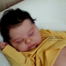 Peaches скульптора Cassie Brace, автор прототипа Nikol Maris