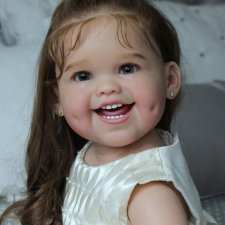 Dimples скульптора Ping Lau, автор прототипа Conny Burke