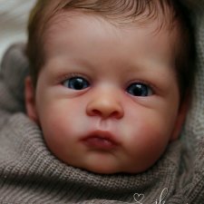 Oskar скульптора Olga Auer, автор прототипа Jacqueline Kramer