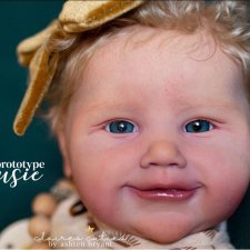 Susie скульптора Cassie Ann Brace, автор прототипа Ashten Bryant