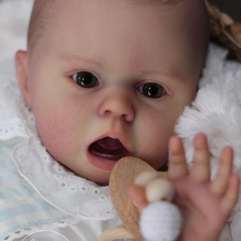 Priya скульптора A.K. Kitagawa, автор прототипа Meagan Denton