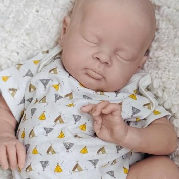 Esenia скульптора Ирина Капланская