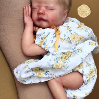 Lil Prem скульптора Laura Lee Eagles, автор прототипа Rafaela Zamora