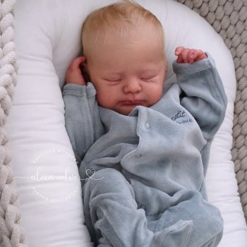 Otto скульптора Joanna Kazmierczak, автор прототипа Alexa Calvo