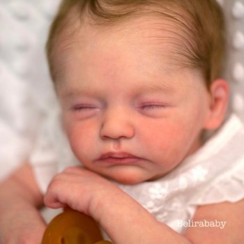 Molly скульптора Severine Piret, автор прототипа Belirababy Reborn