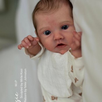 Elsie скульптора Mirte Kooi, автор прототипа Nikki Johnston