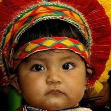 Дети в народных костюмах