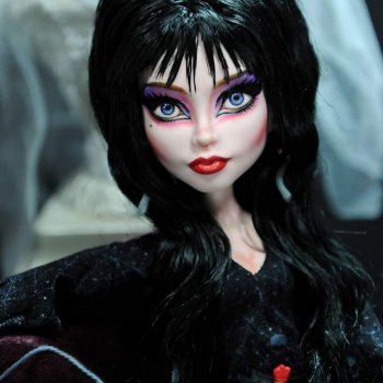 Cassandra Peterson (Elvira) от Noel Crus