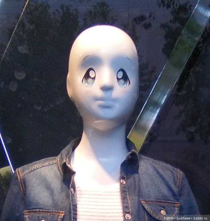 18 манекенов, благодаря которым поход в магазин может стать весёлым и немного пугающим