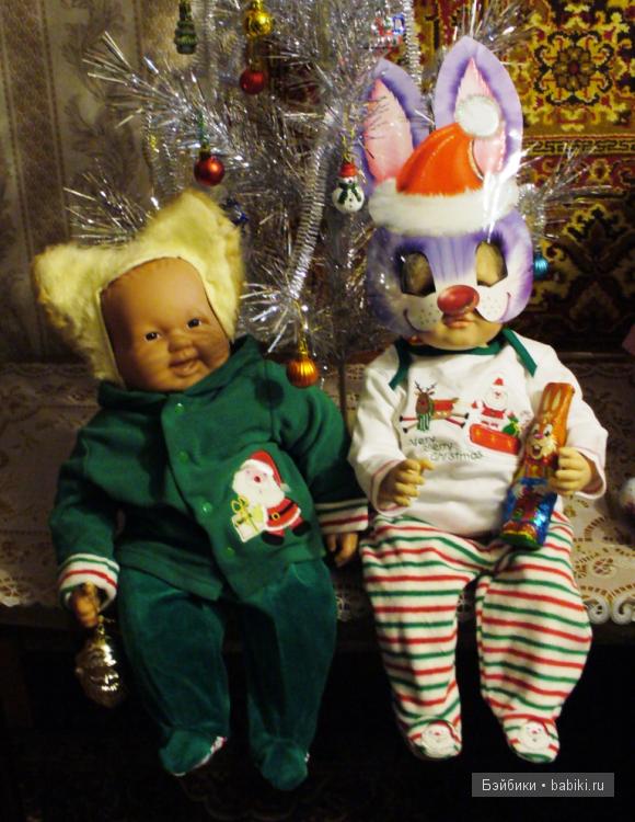 С Новым годом поздравляем! счастья радости желаем