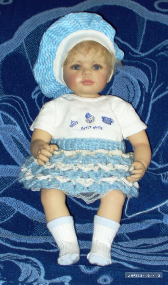 В синем море, в белой пене