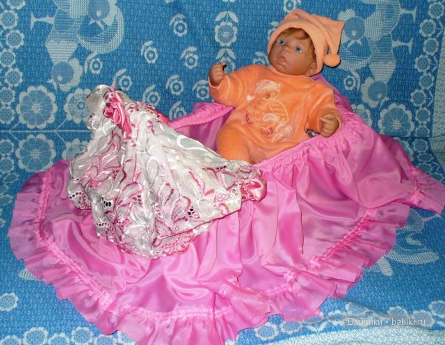 Мужчину шляпа украшает, а нас пока что лишь чепец (фото 8)